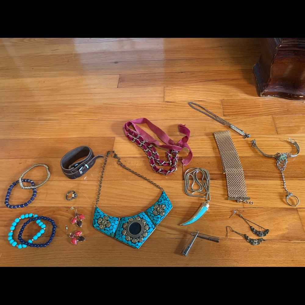 Large jewelry lot!